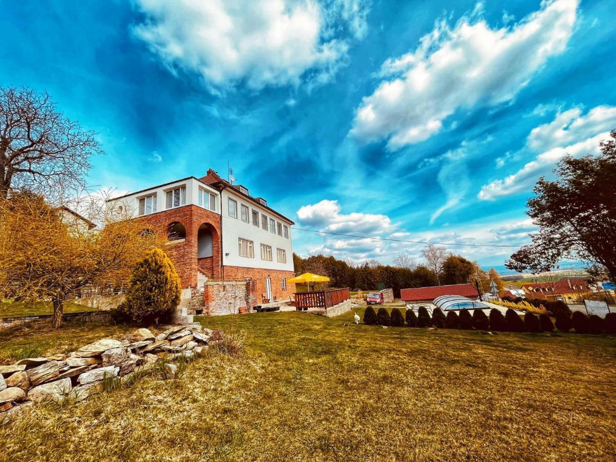 Vila Horicky Екстер'єр фото